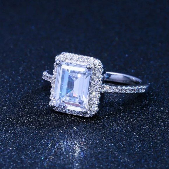 New* 925 Silver Emerald Cut White Sapphire Ring - Picture 4 of 9